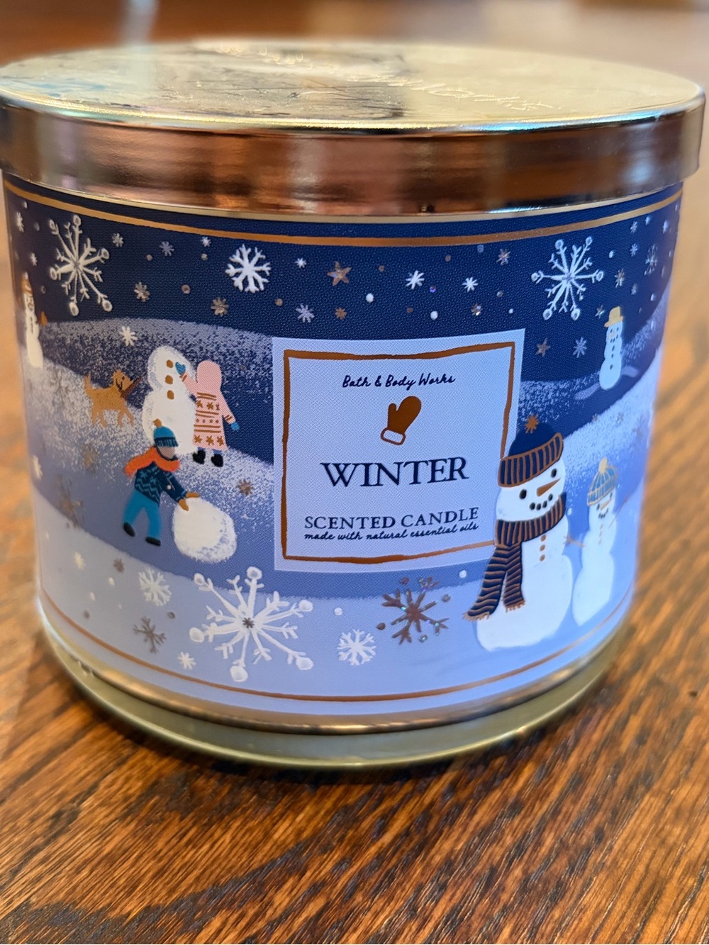 Bath & Body Works Winter Scented Candle - Blue & White